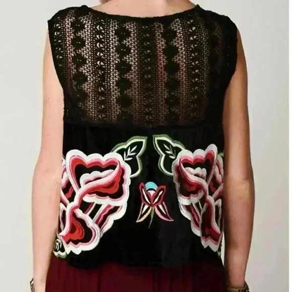 Women’s Free People Embroidered Native Rose Floral Black Lace Top Size XS - Picture 8 of 8